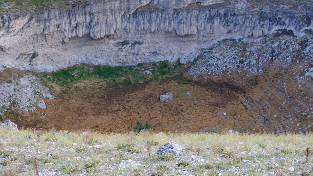 Konya’da doğa alarm veriyor! Bir zamanlar göldü, şimdi çöküyor 9